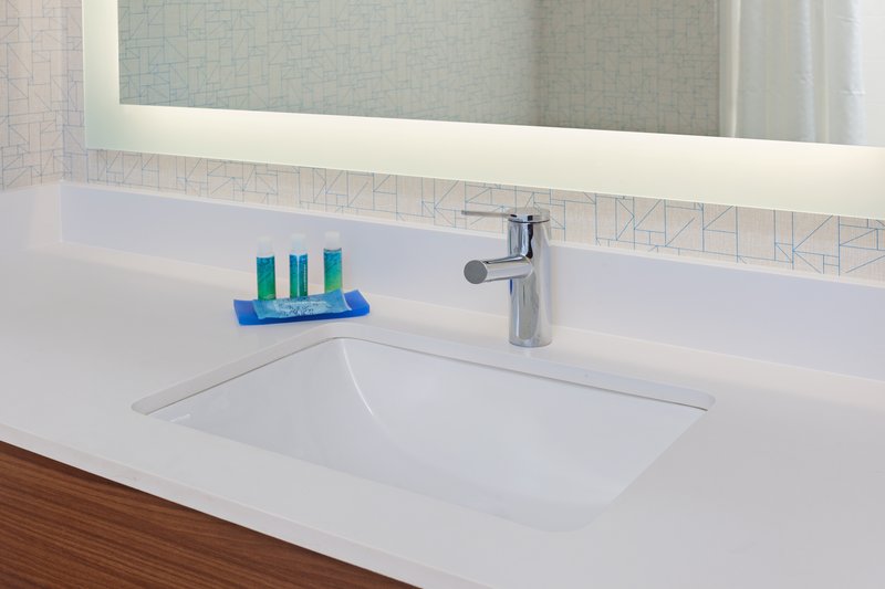 Holiday Inn Express ELK GROVE – SACRAMENTO AREA