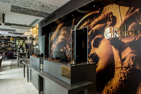Vous serez accueilli par nos experts dans un décor authentique