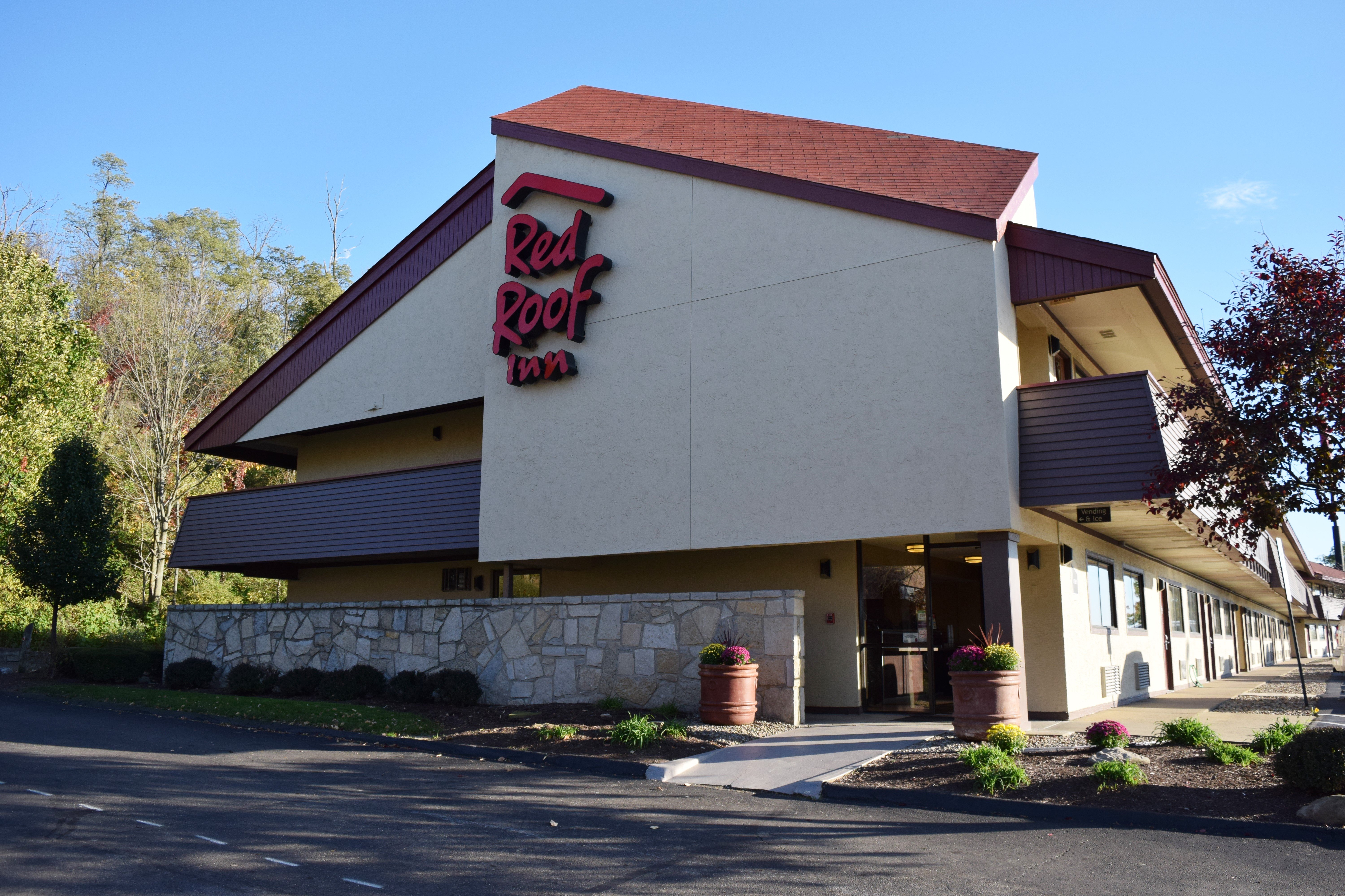 Red Roof Inn St Clairsville - Wheeling W