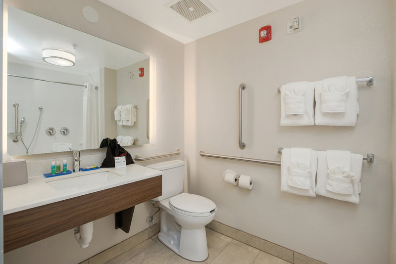 KING HEAR MOBILITY ACCESSIBLE TUB NOSMK