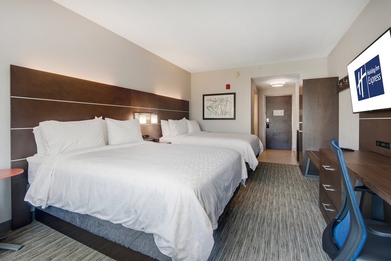 TWO QUEEN BEDS NONSMOKING