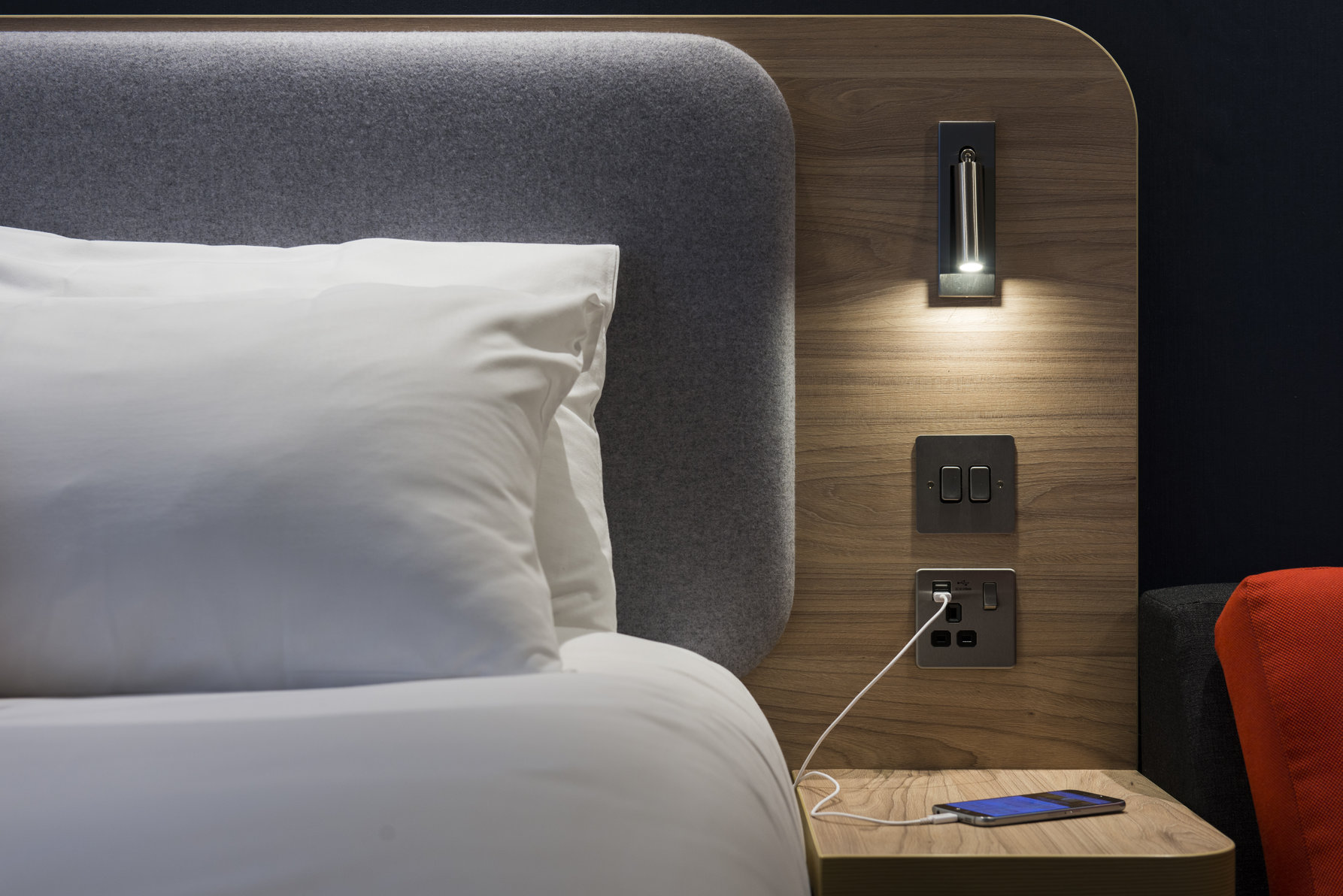 Holiday Inn Express BICESTER Room Type - 1 Double Standard with Free Hot Breakfast