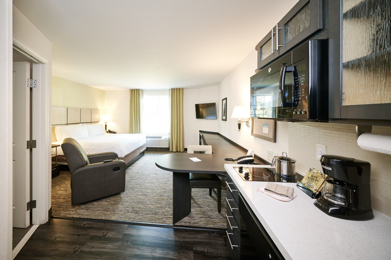 Candlewood Suites Orlando – Lake Buena Vista