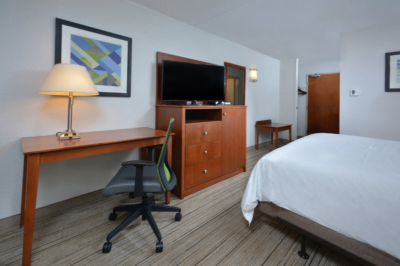 HOLIDAY INN EXPRESS LYNCHBURG