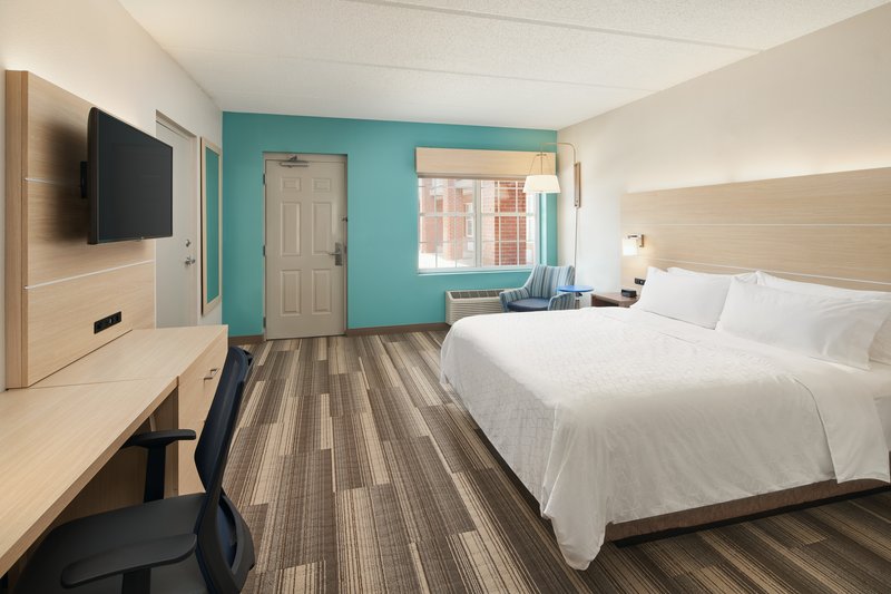 1 BED MOBILITY ACCESSIBLE TUB