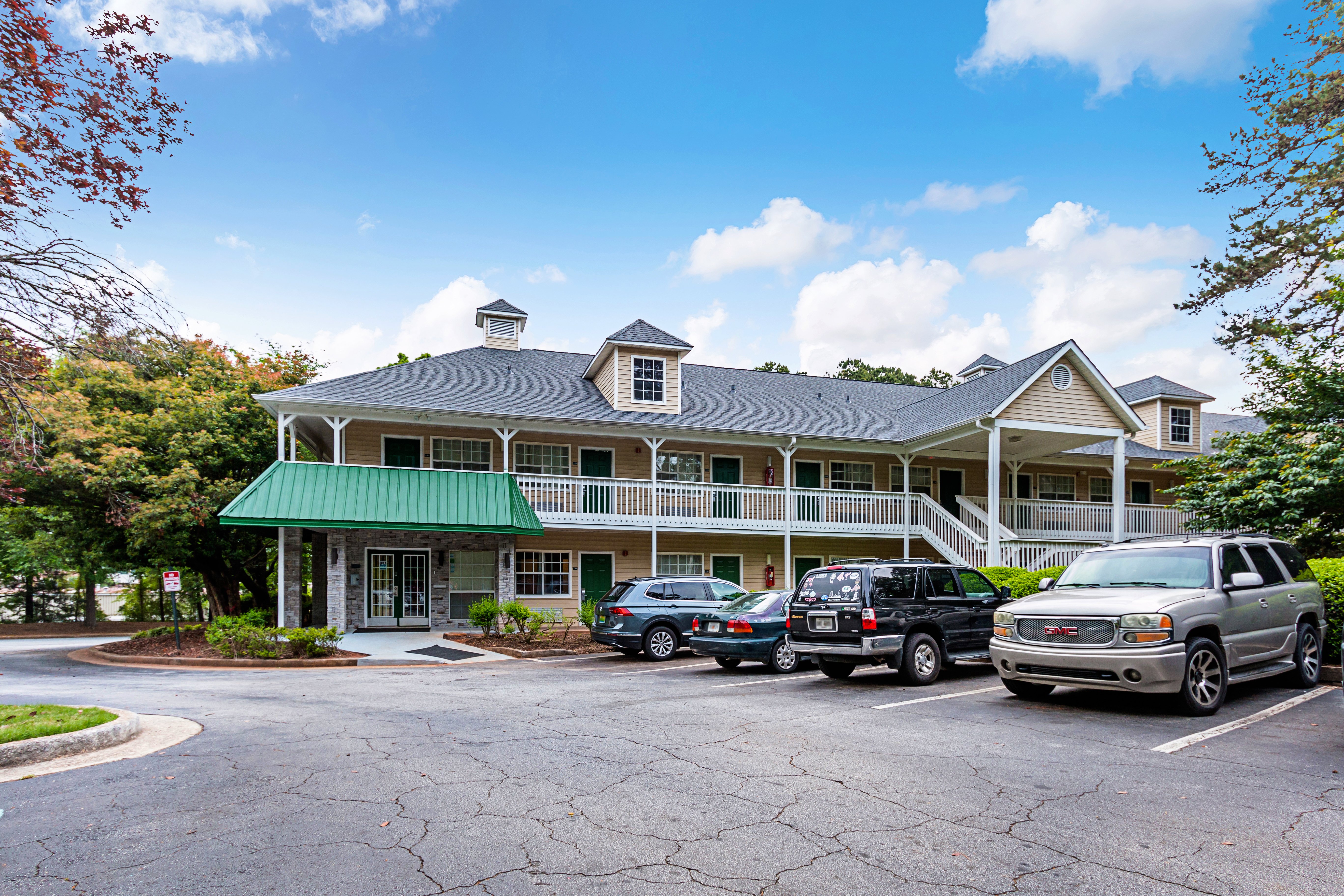 HomeTowne Studios Atlanta-Lawrenceville