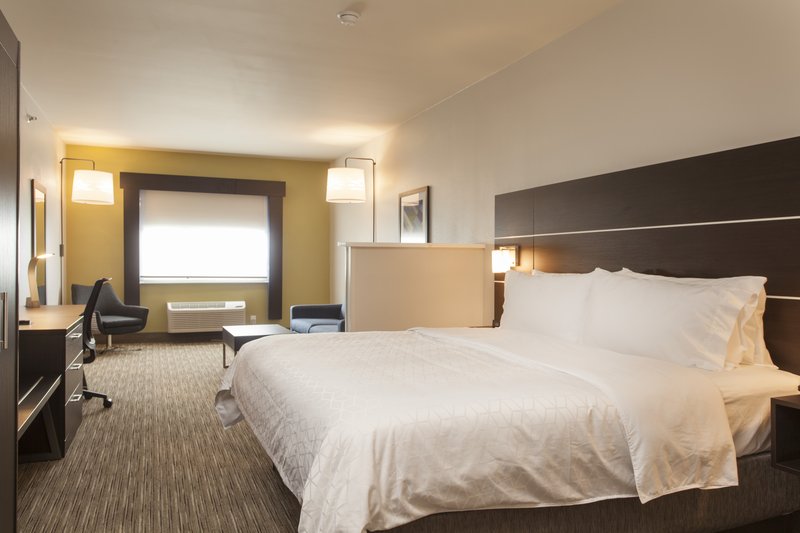 Holiday Inn Express and Suites Santa Fe
