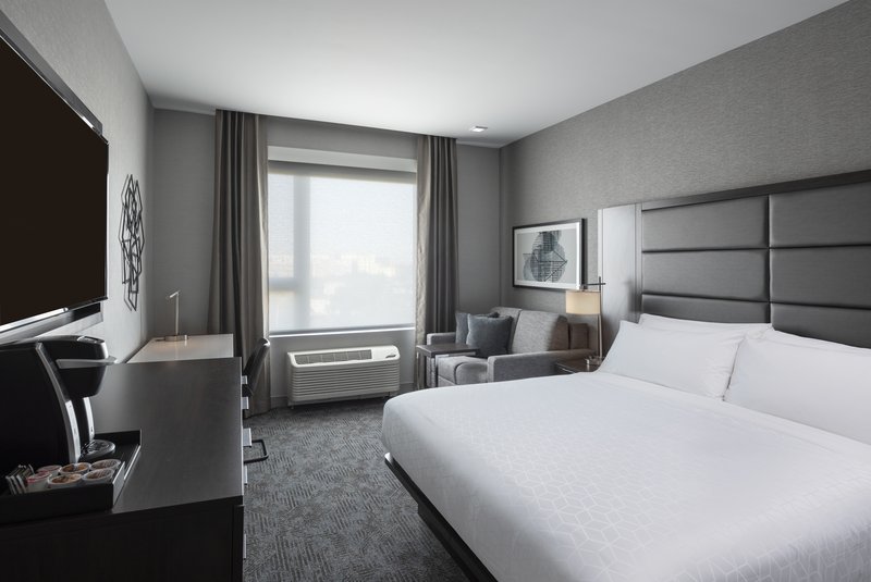 Holiday Inn Express Boston Logan Airport – Revere