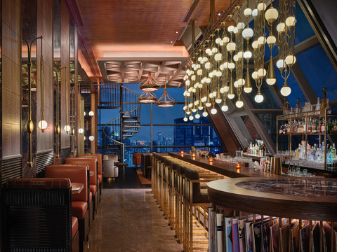 Rosewood Bangkok Lennon's Bar