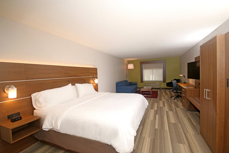 HOLIDAY INN EXPRESS TROUTVILLE