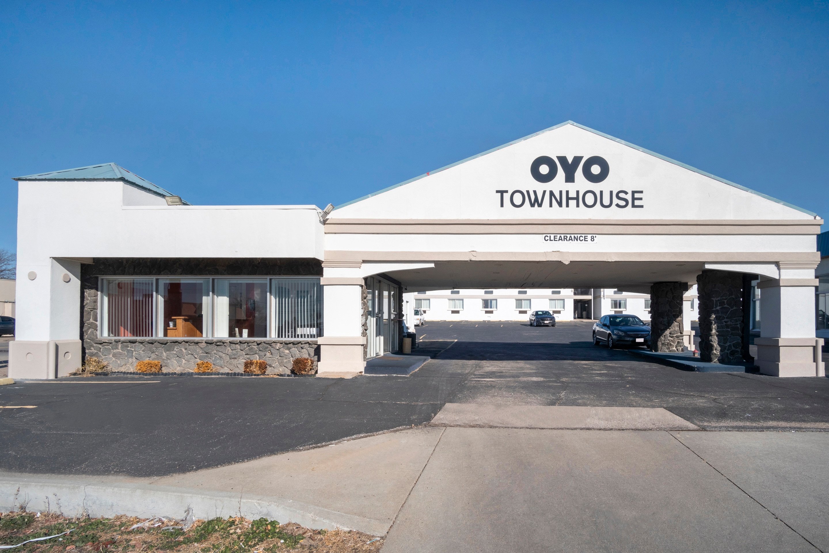 OYO Townhouse Dodge City KS
