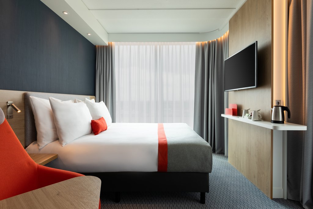 Holiday Inn Express Almere, an IHG Hotel Room Type - 1 Queen Standard