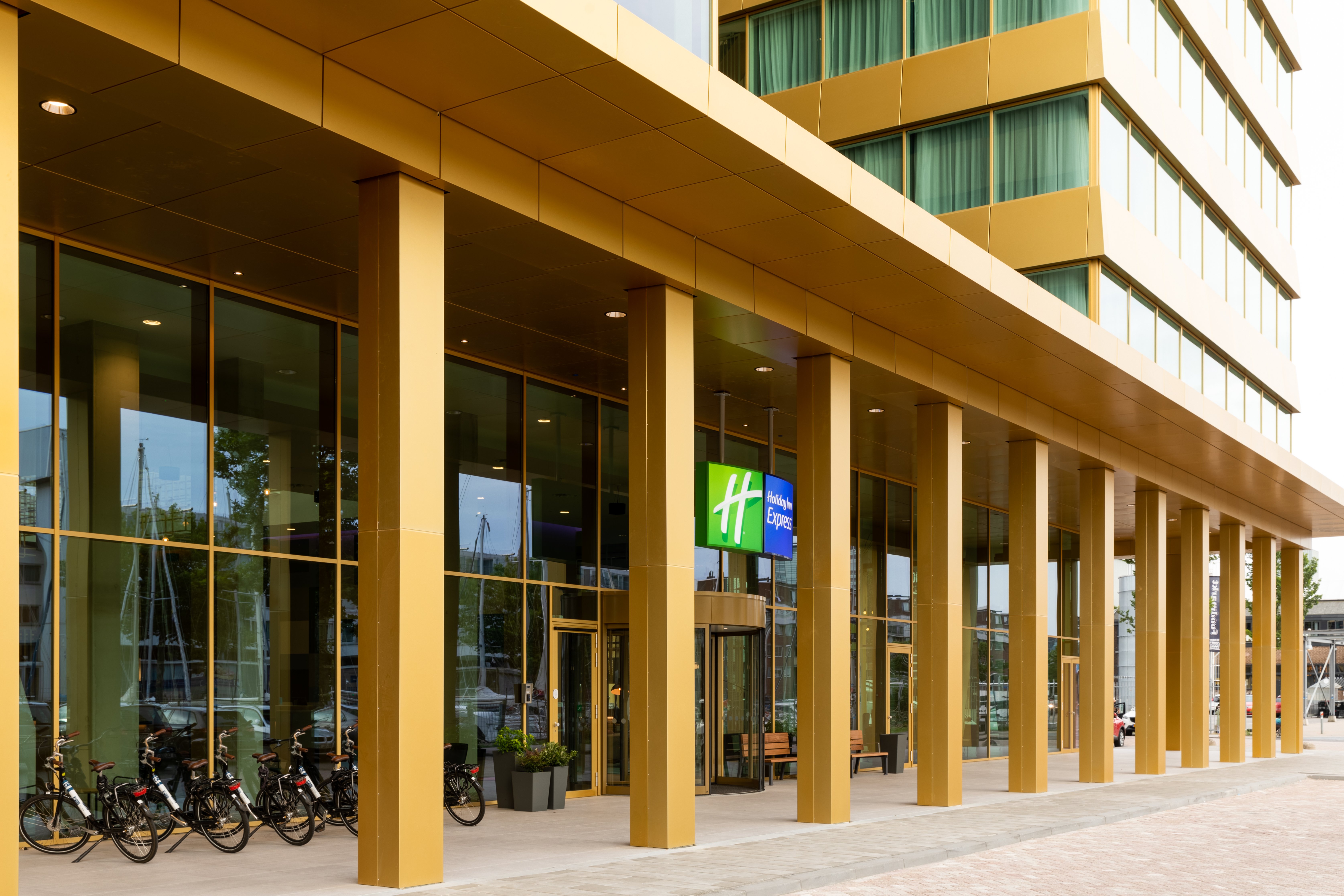 Holiday Inn Express North Riverside