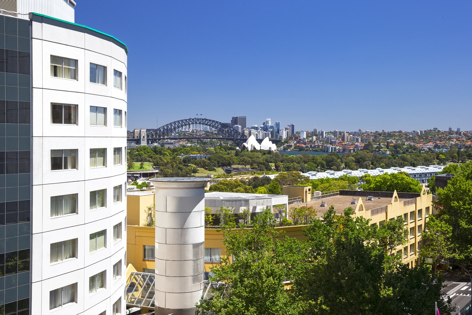 Holiday Inn Sydney - Potts Point, an IHG Hotel - Hotel Exterior