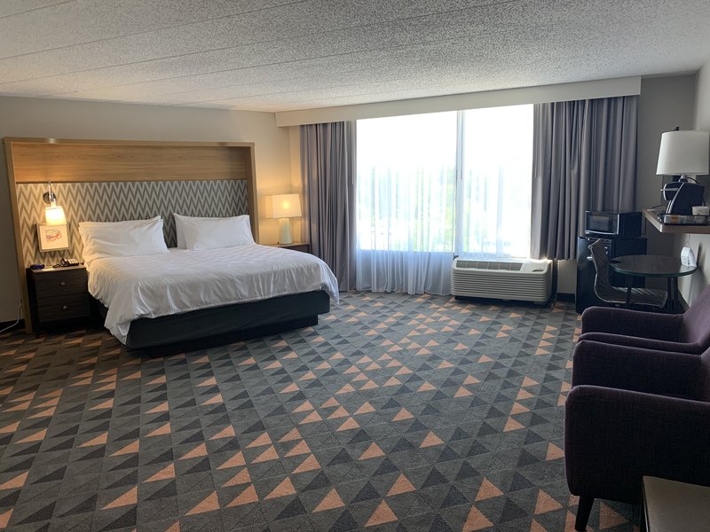 HOLIDAY INN CHICAGO CRYSTAL LK
