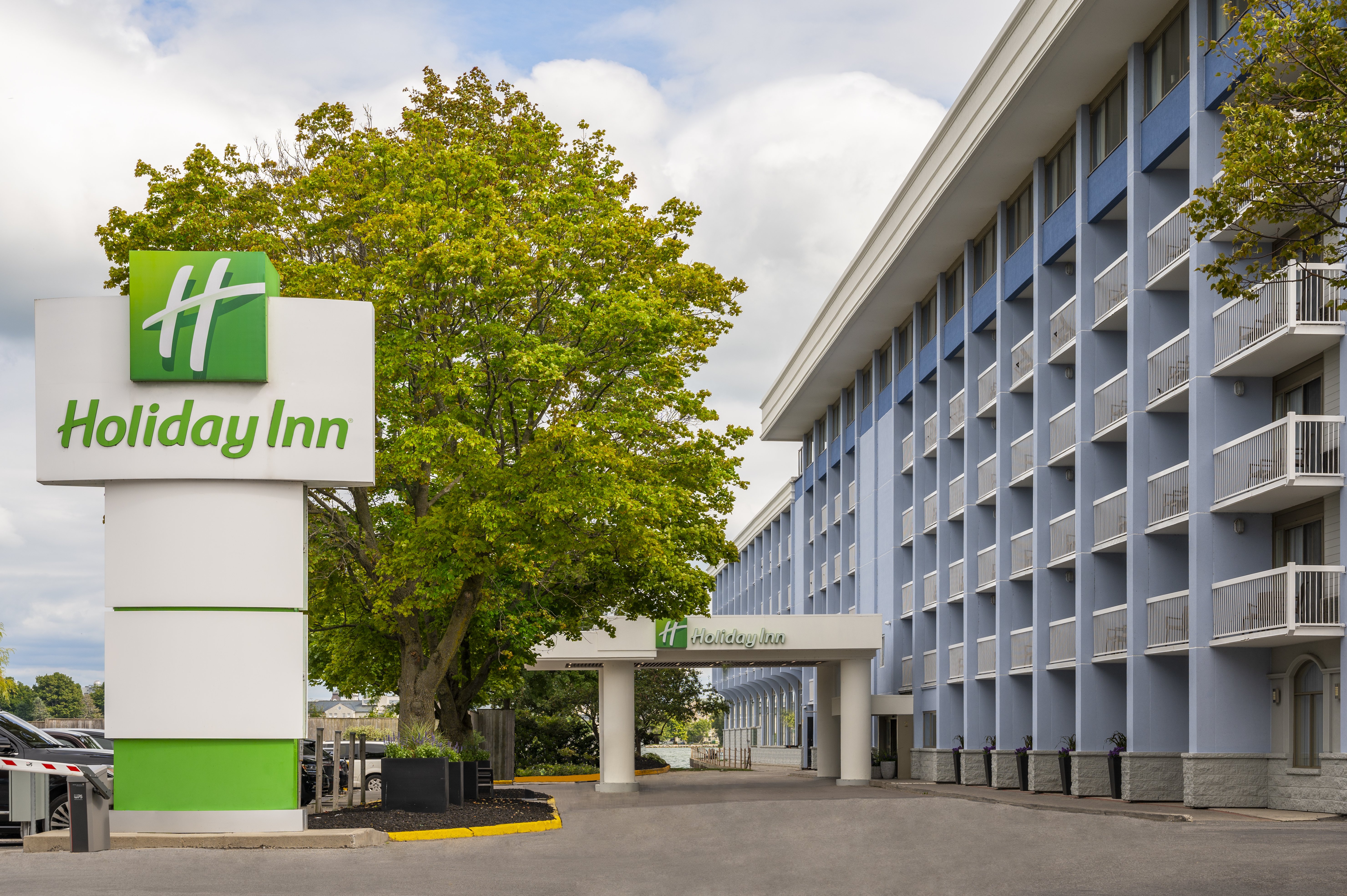 Holiday Inn Kingston Waterfront