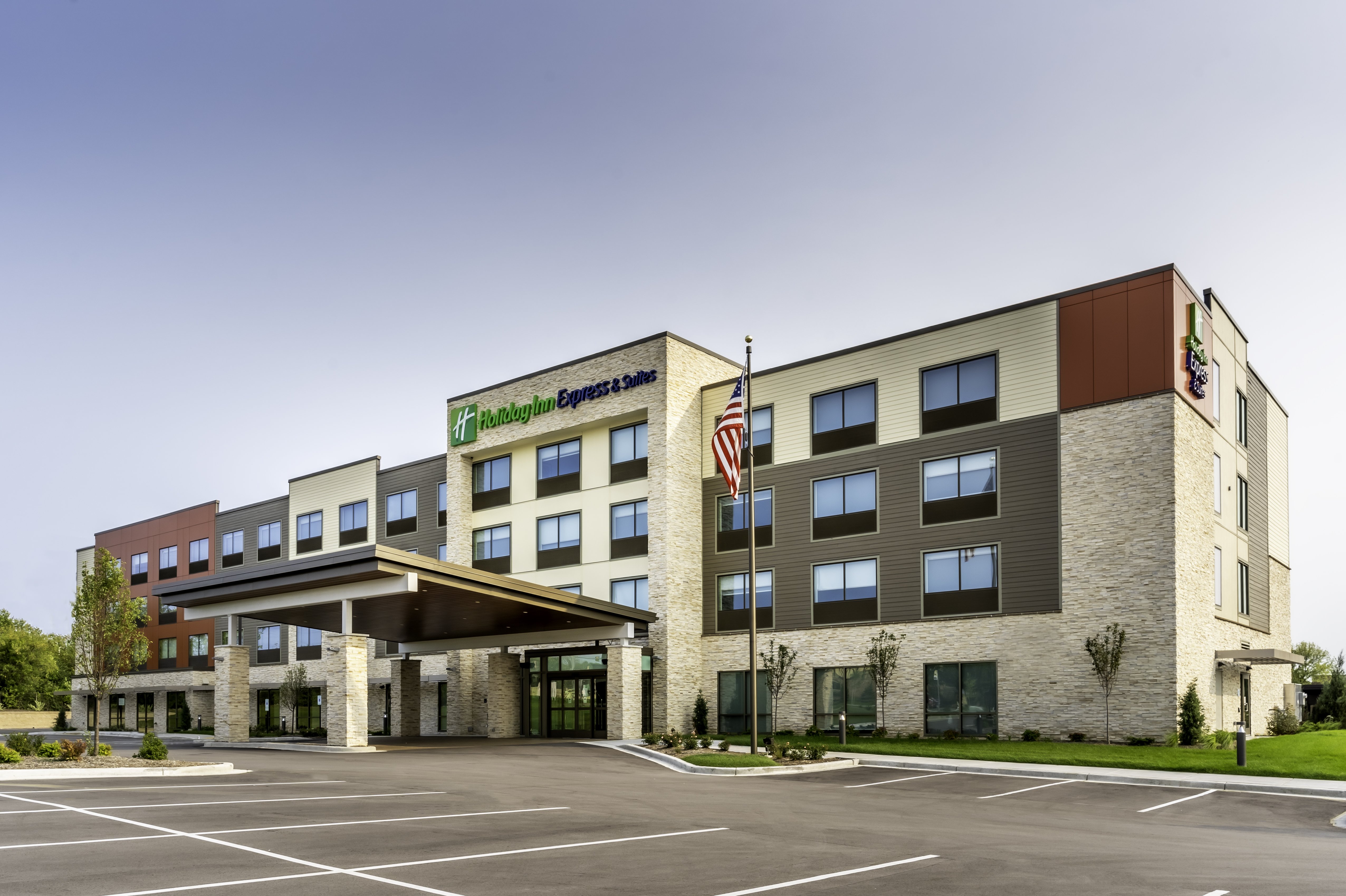 Holiday Inn Express & Suites West Allis