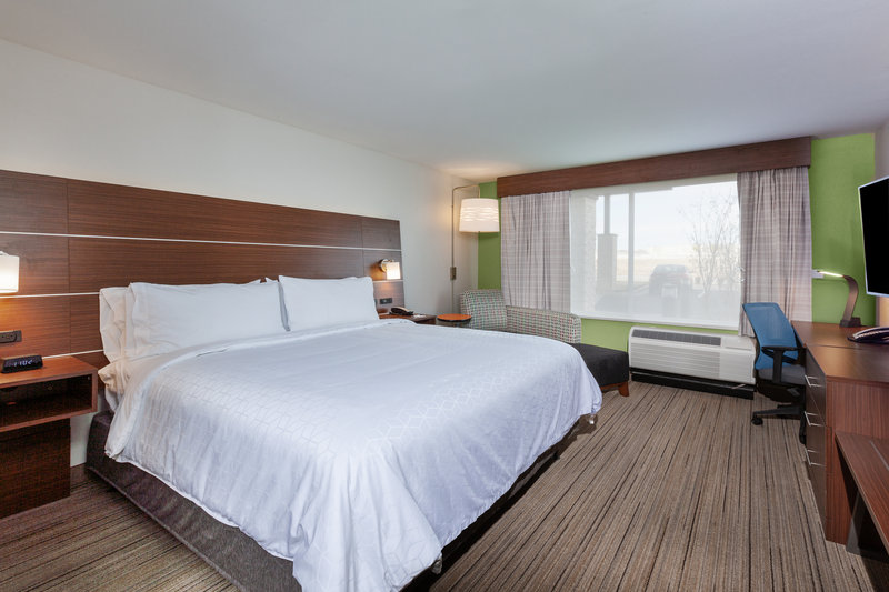 Holiday Inn Express and Suites Tulsa Northeast – Owasso