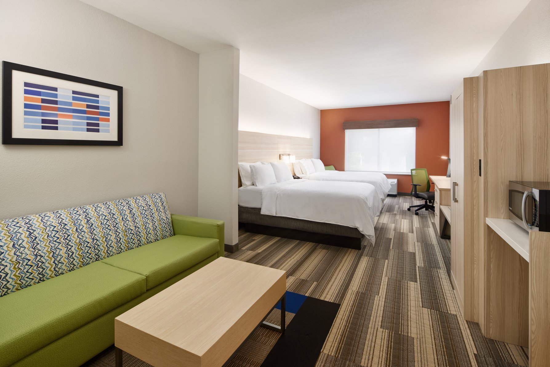 Holiday Inn Express Hotel & Suites Salem Room Type - 2 Dbl Bed Ste Addnl Living Comm Access