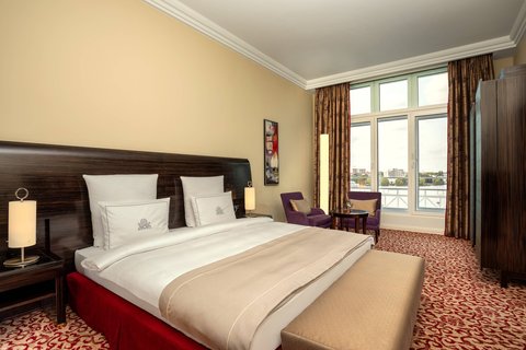 Suite Superior con cama tamaño King - Vista al lago