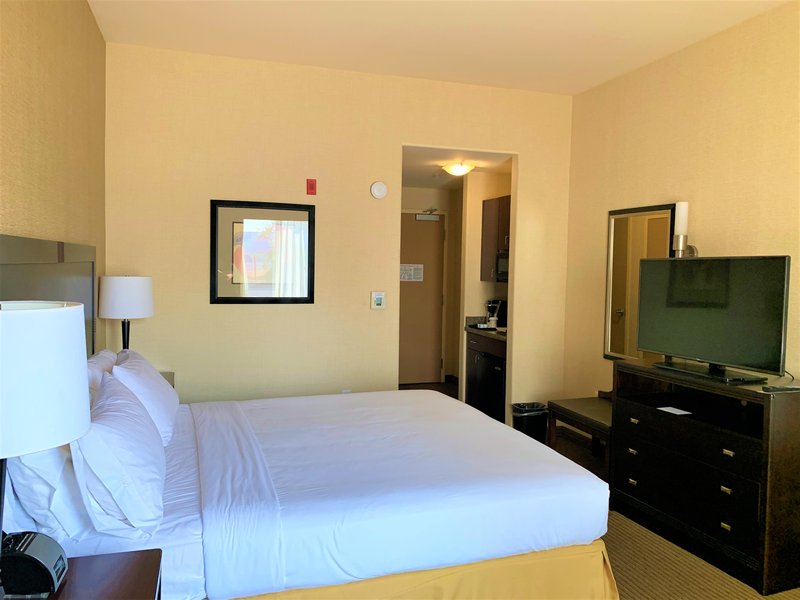 HOLIDAY INN EXP STES NW HERNDO