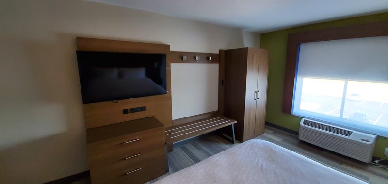 HOLIDAY INN EXP STES KINSTON