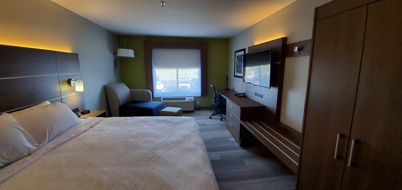 HOLIDAY INN EXP STES KINSTON