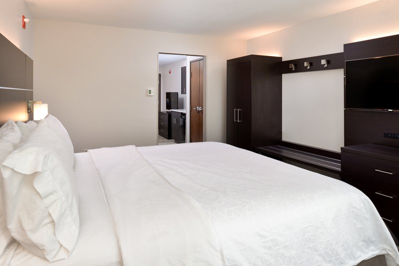 HOLIDAY INN HTL STES PUEBLO