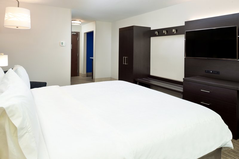 HOLIDAY INN HTL STES PUEBLO