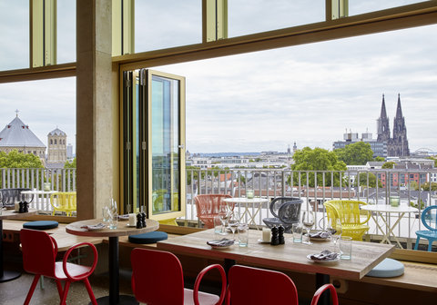 NENI Restaurant