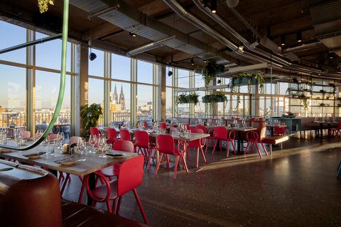 NENI Restaurant