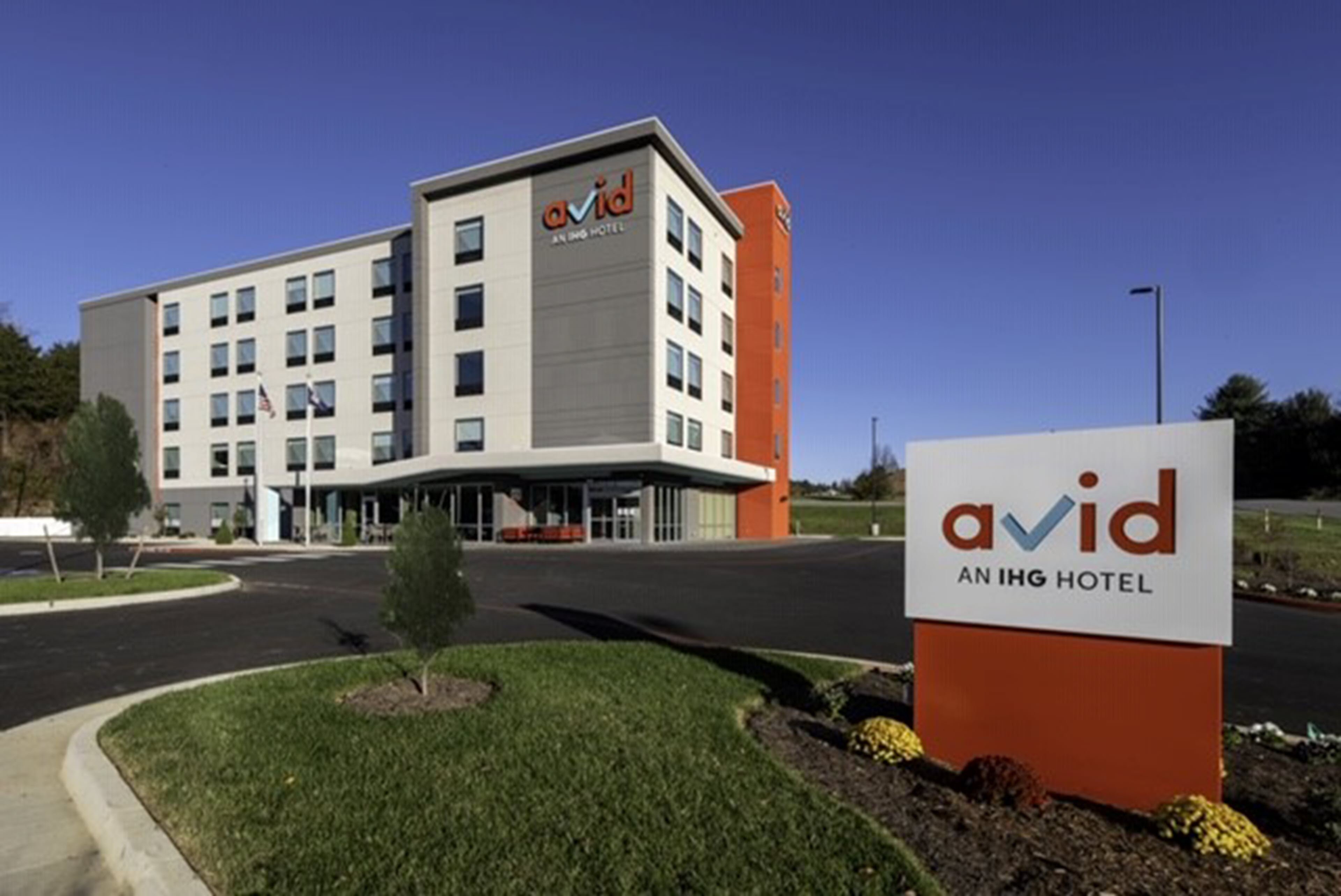 avid hotel Staunton