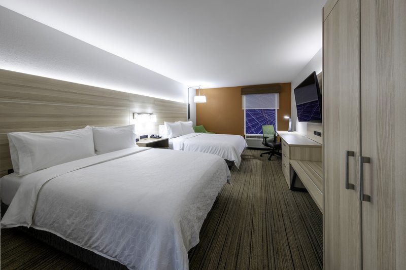 HOLIDAY INN EXPRESS PETERSBURG