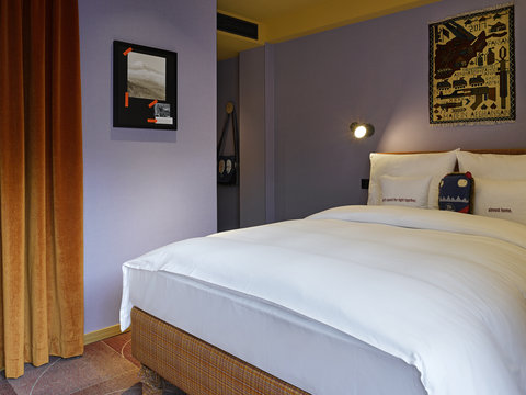 Asia Small Room