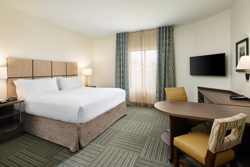 Candlewood Suites – Military West Building 10046
