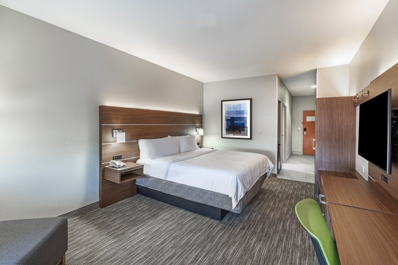Holiday Inn Exp Stes Pryor