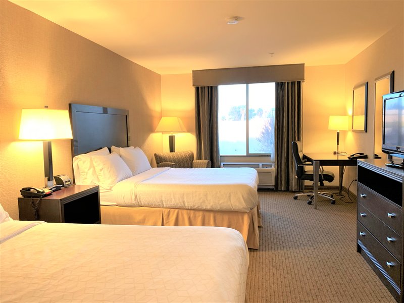 2 QUEEN BED EXECUTIVE NONSMOKING