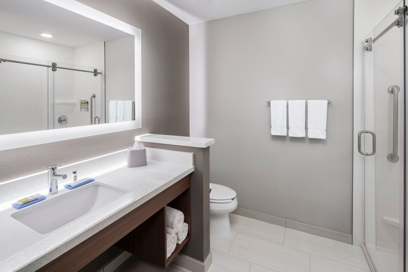 Holiday Inn Express and Suites Odessa I-20