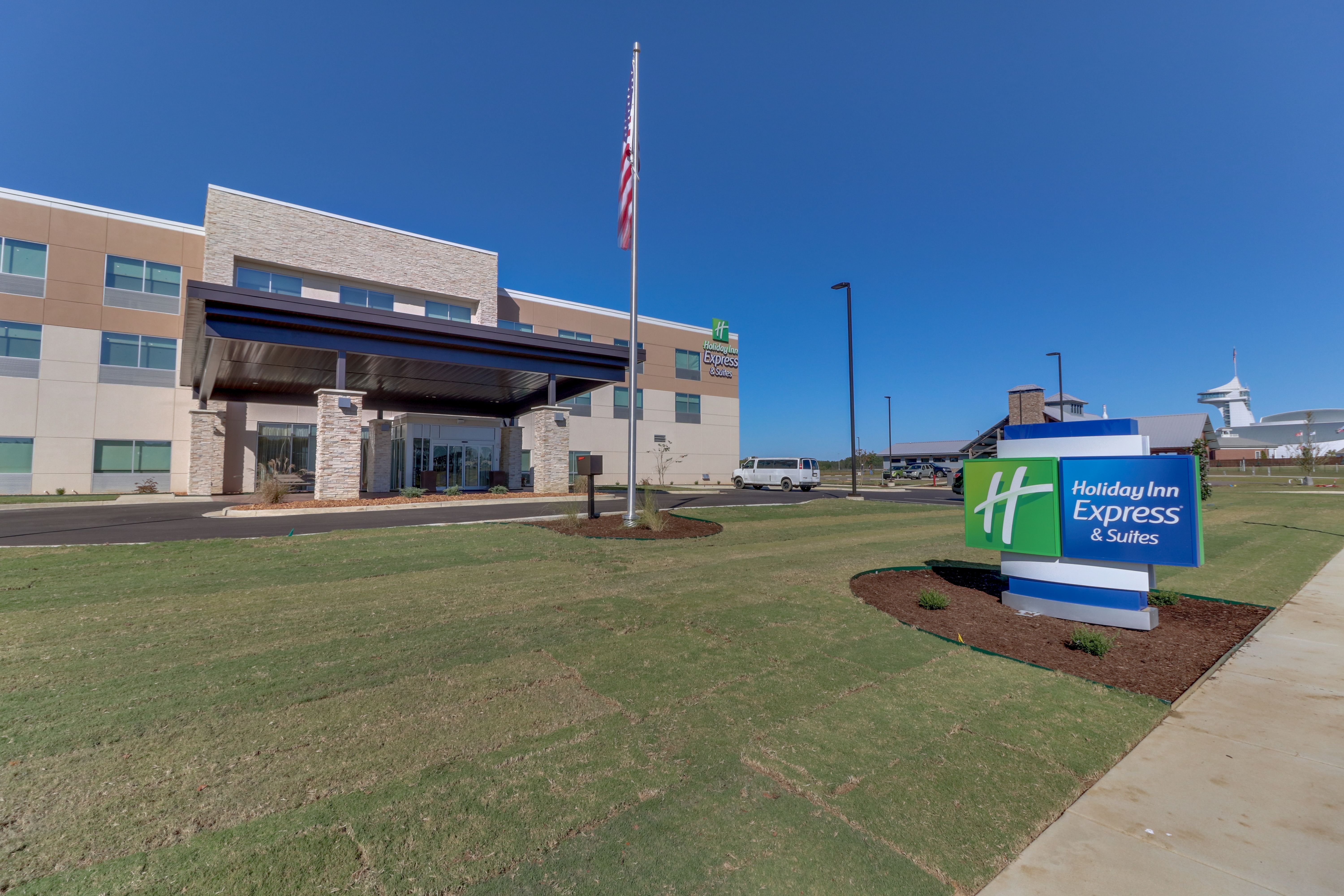 Holiday Inn Express & Suites Union City