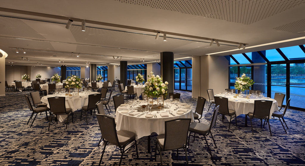Crowne Plaza Melbourne Meeting Room