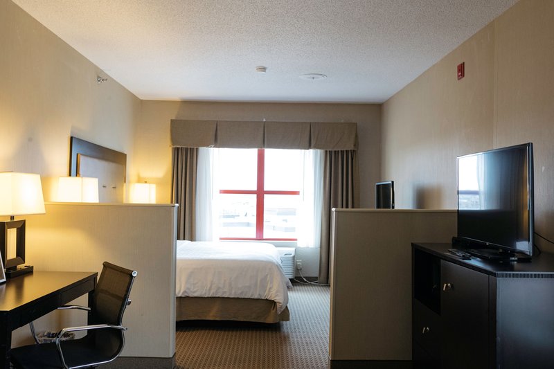 Holiday Inn Express OLATHE