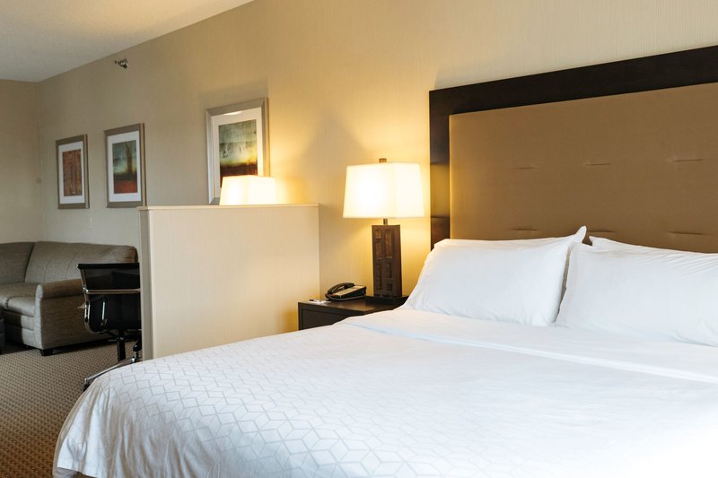 Holiday Inn Express OLATHE