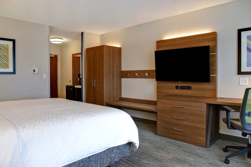 Holiday Inn Express and Suites Ottawa