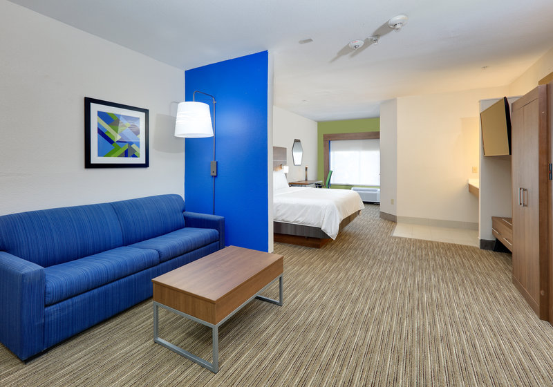 Holiday Inn and Suites Round Rock