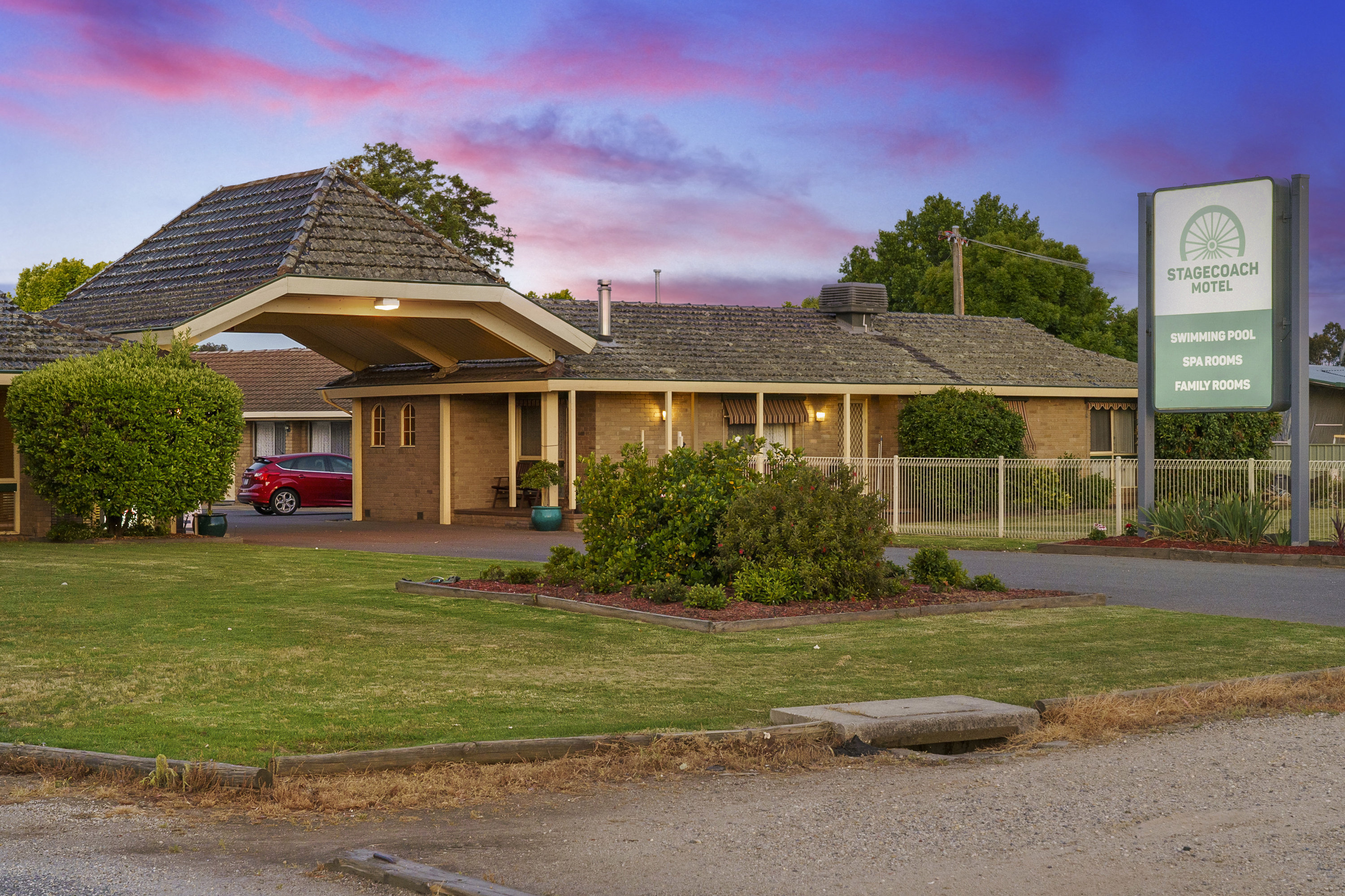 Stagecoach Motel