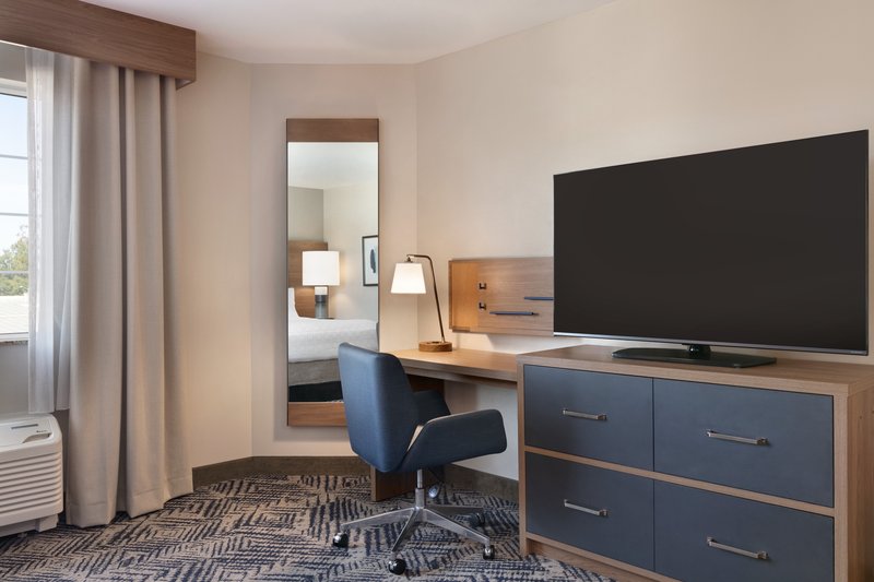 Candlewood Suites FAYETTEVILLE