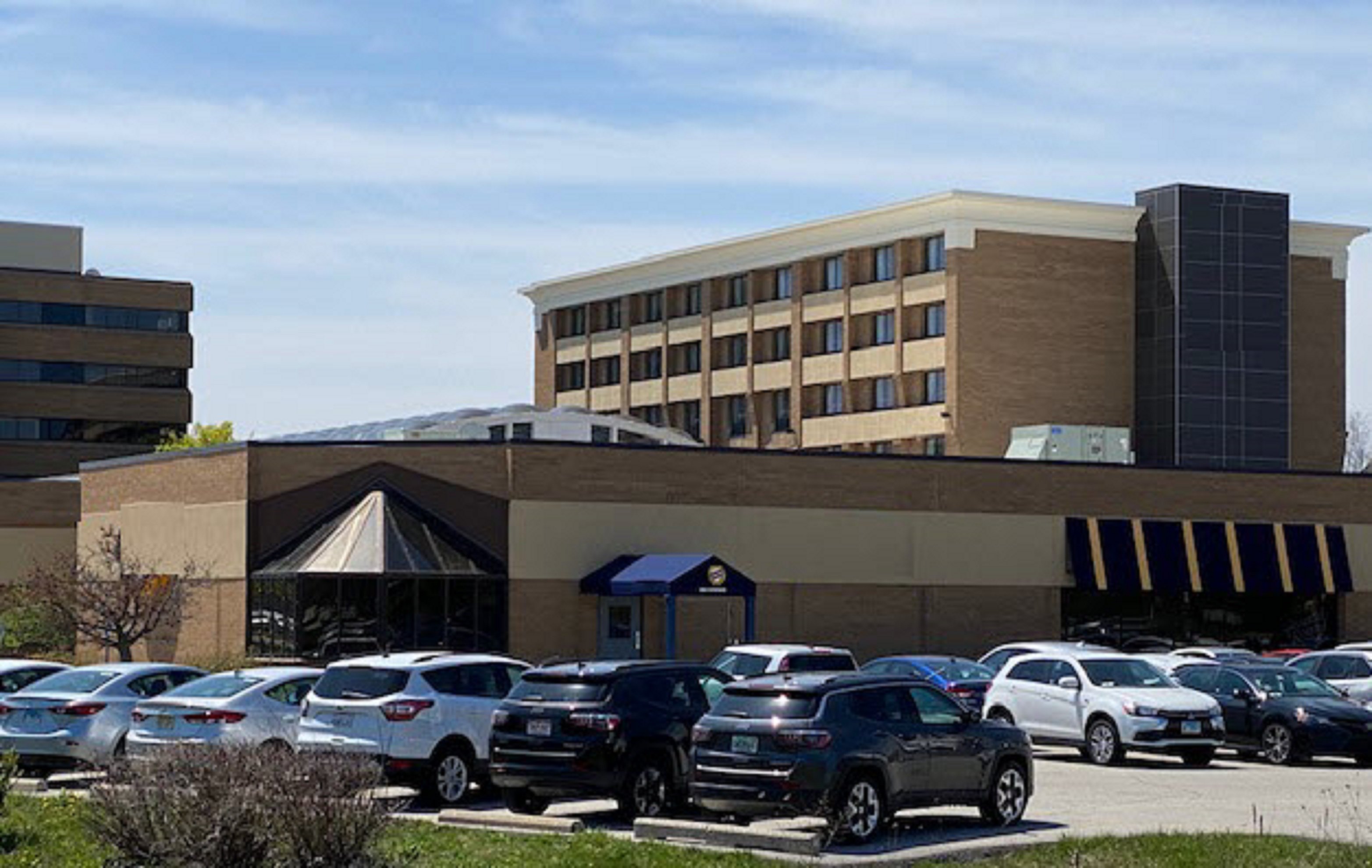Holiday Inn Brookfield-Milwaukee