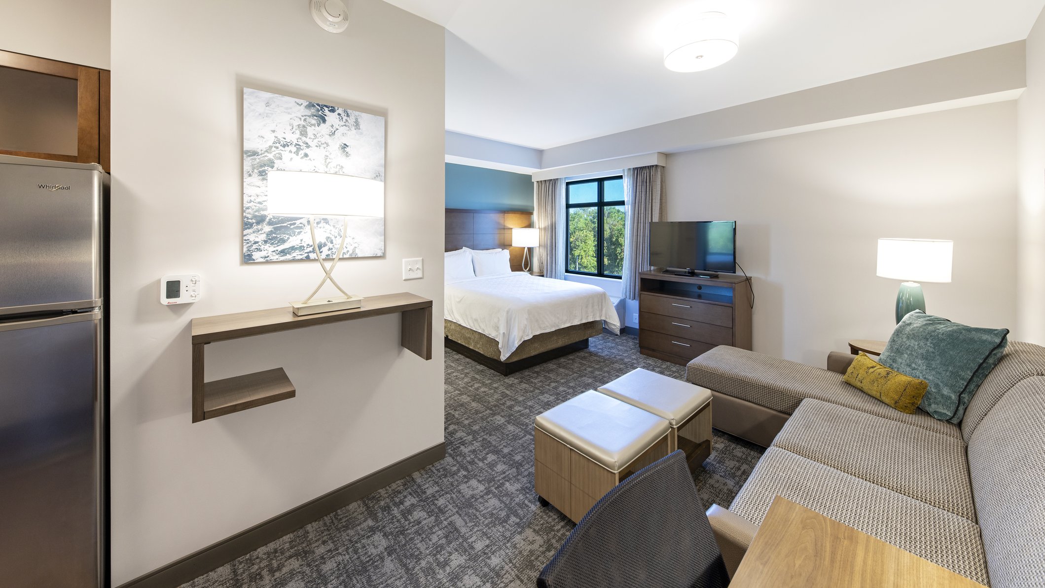 Staybridge Suites - Naples - Marco Island Room Type - 1 Queen Studio Suite Communications Mobility Accessible Staybridge Suites - Naples - Marco Island Room Type - 1 Queen Studio Suite Communications Mobility Accessible