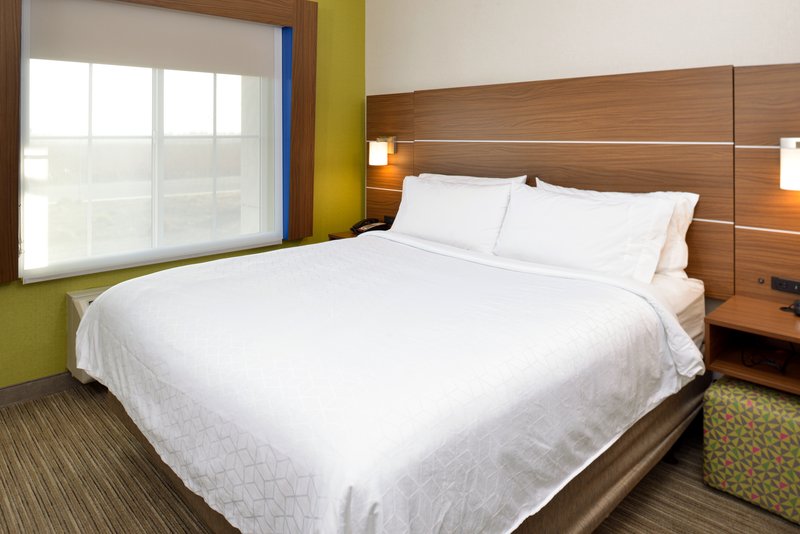 HOLIDAY INN EXP STES LODI