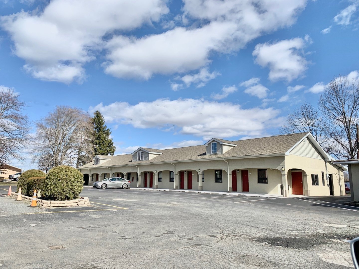 Scottish Inns & Suites
